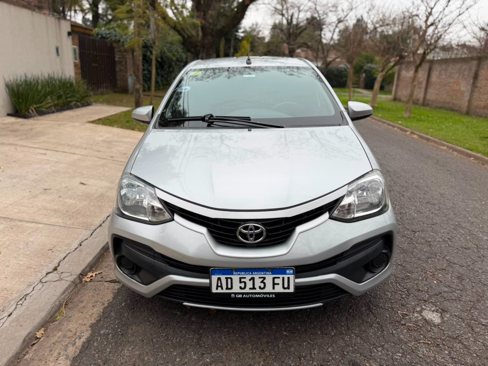 Toyota Etios 1.5X — foto 2